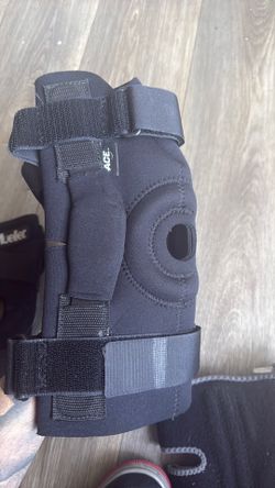 Ace and Mueller knee braces