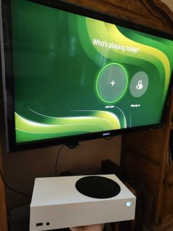 Xbox Series S w/ controller