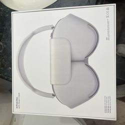 Apple airpod Maxes for sale 