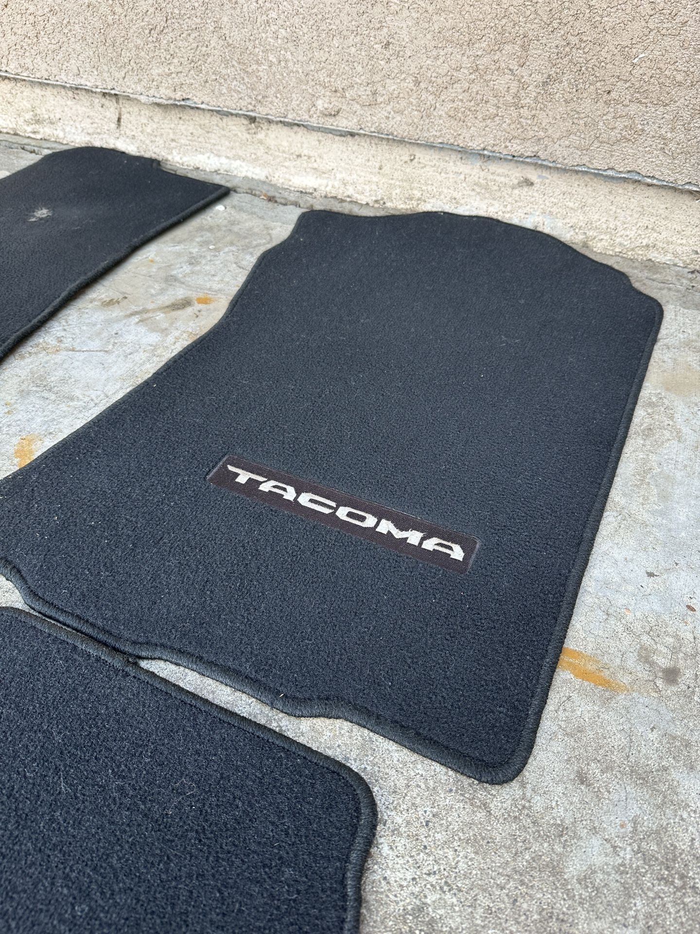 Toyota Tacoma Floor Mats For 2016 - 2023
