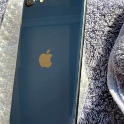Newly Purchased Refurbished iPhone SE 64G UNLOCKED 