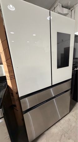 Samsung Family Hub Refrigerator & Washer/Dryer