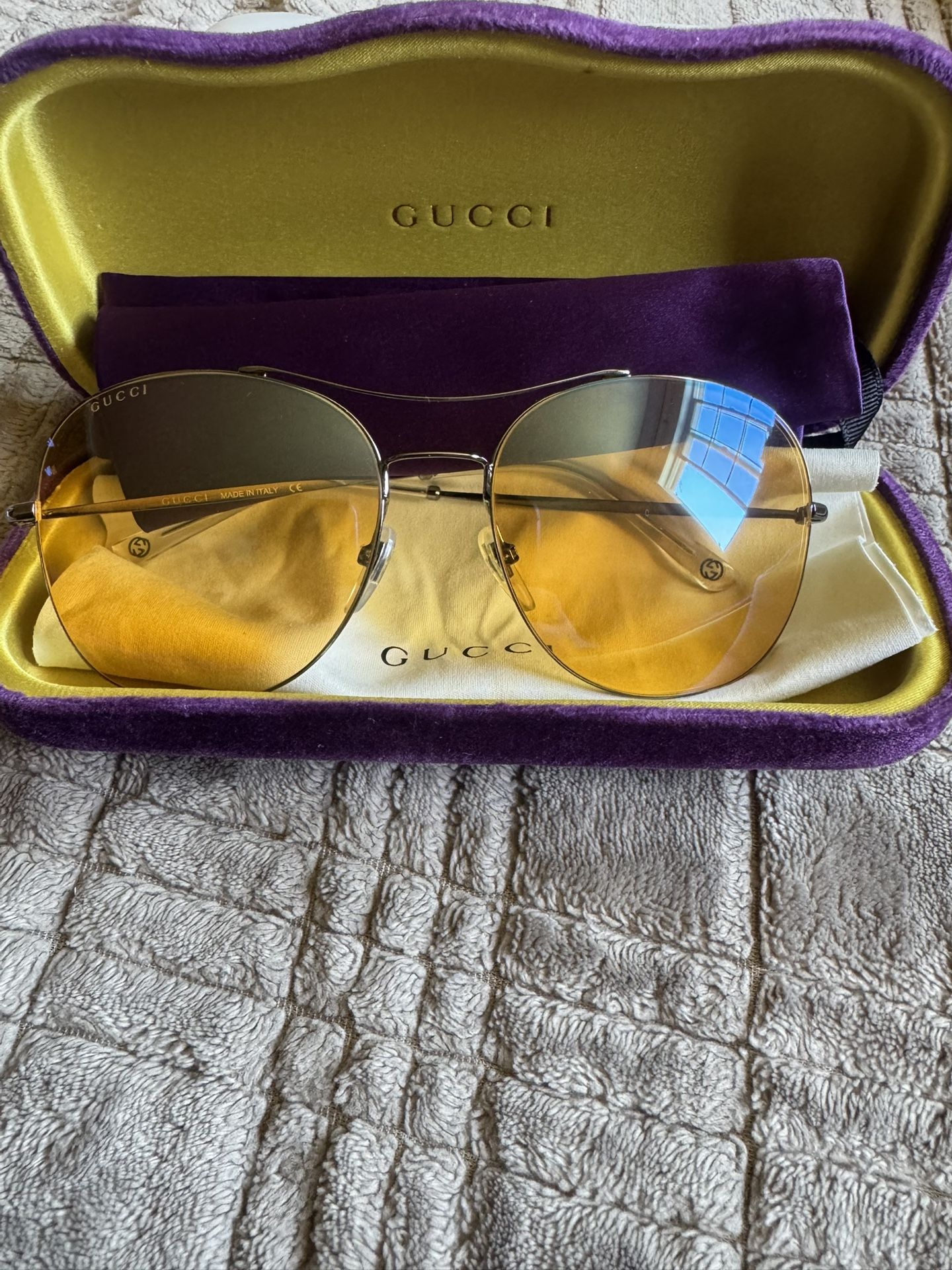 Gucci sun glasses