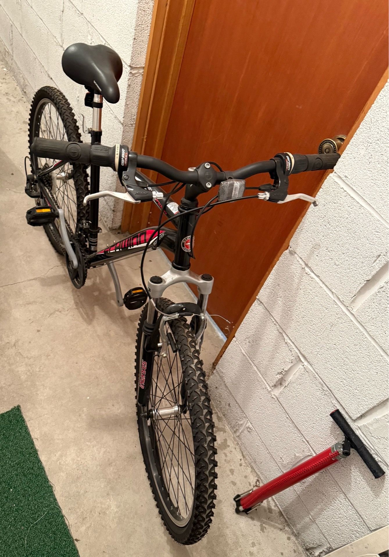 Schwinn Sidewinder Mountain Bike