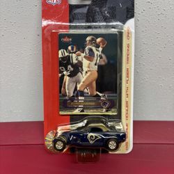 2002 St. Louis Rams Kurt Warner 1:55 Scale Chrysler  Howler Plus Trading Card