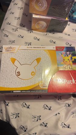 Pokémon TCG 30th Anniversary Elite Trainer Box