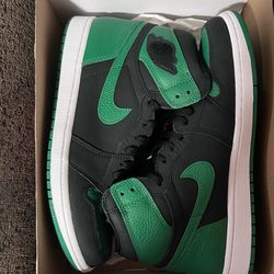Air Jordan retro 1 pine green
