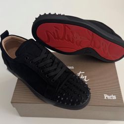 Size 39 Euro Christian Loubitons