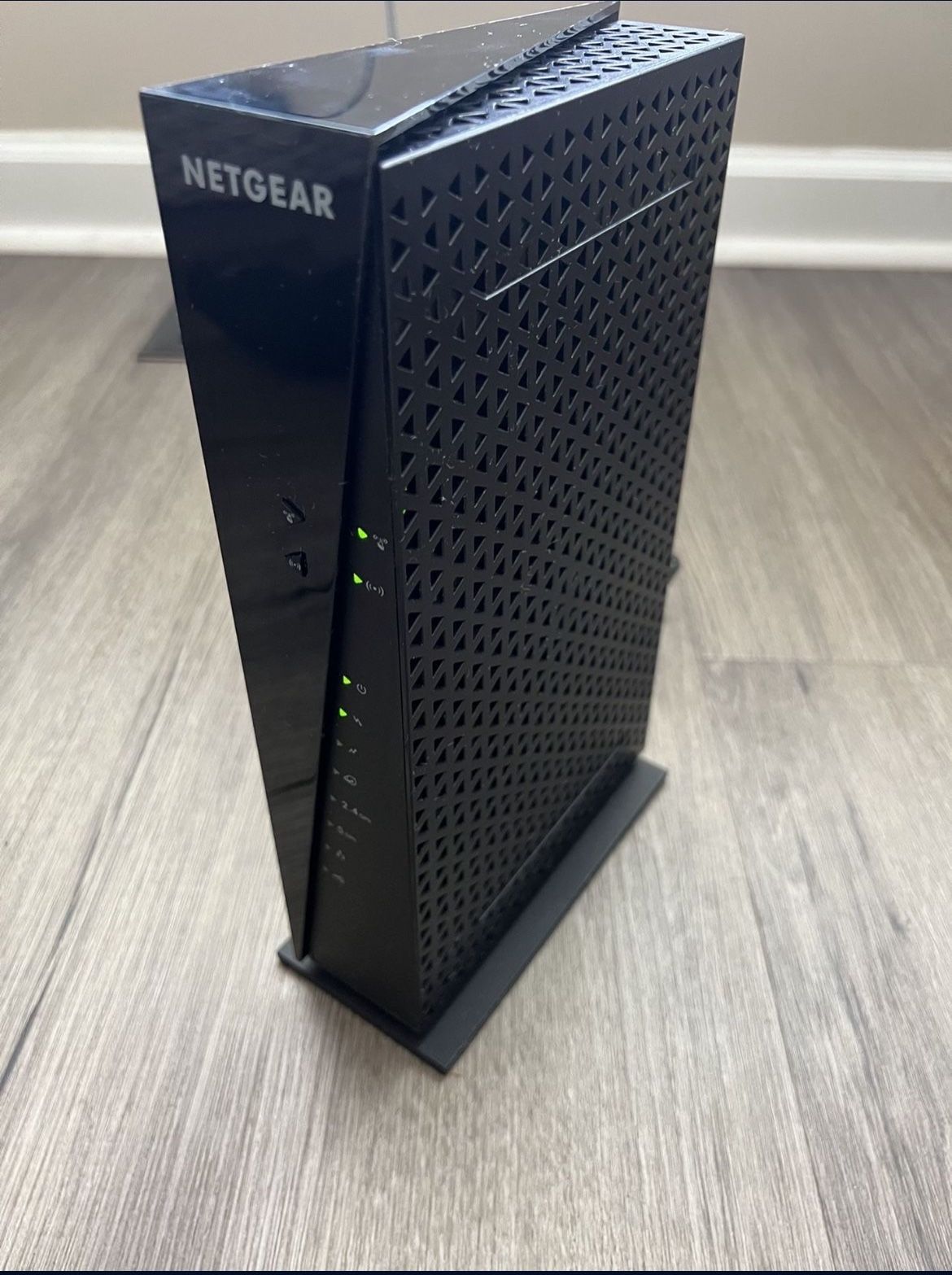 NETGEAR Wifi Modem and Router