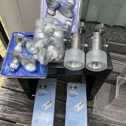 Light Bulbs.   305 W All Set. Brand News