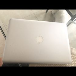 MacBook Pro 13 