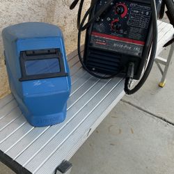 Lincon Weld Pak 155 220v In Excellent Working Condition 