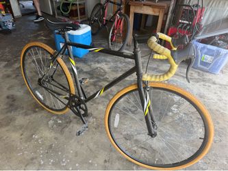 Single Speed Road Bike / Fixed Gear – Excellent Condition