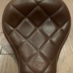 Mustang Touring Seat (Indian Scout Bobber)