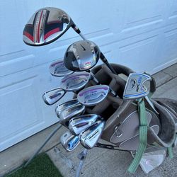 ⛳️🌸 Womens Golf Clubs and Nike Bag