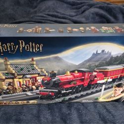 LEGO - 76423 - Harry Potter - Hogwarts Express Train Set with Hogsmeade Station - NEW SEALED RETIRING SOON 