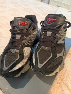 New Balance 9060 Black Castlerock – Women’s 9 / Men’s 7.5 – With Box