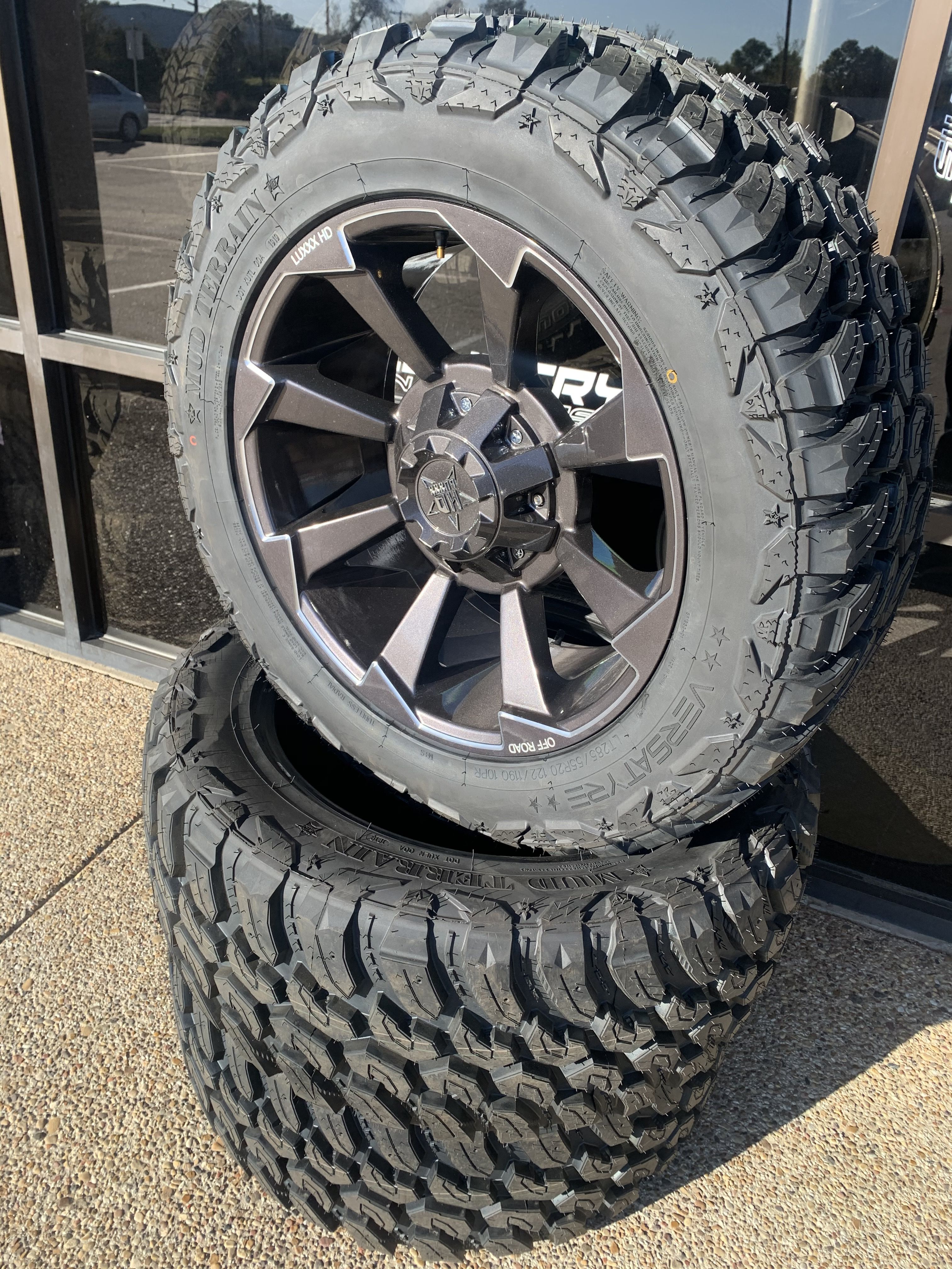 HD Luxx 16 Off road Packages ! Wheels And Tire Packages BY