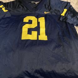 Michigan Woulverines  Football Jersey Size XL