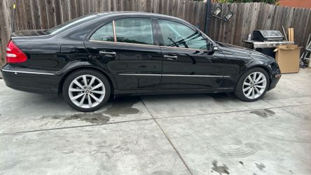 2005 Mercedes Benz E320 For Sale