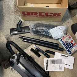 Oreck Vacuum Cleaner Housekeeper Compact Canister W/ Accessories