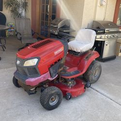Craftsman T 2200 riding lawnmower
