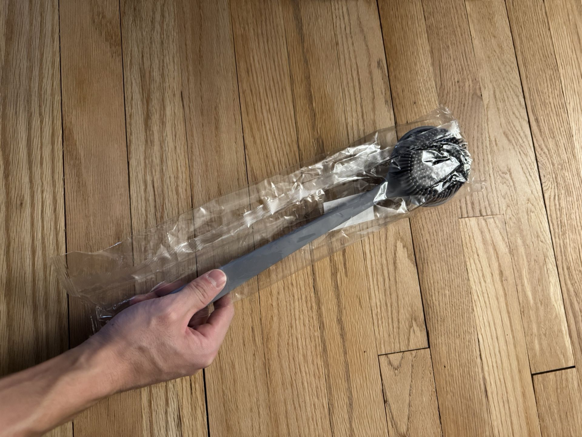 Back Scrubber for Shower, Soft Silicone Back Shower Brush Bath Body Scrubber with Long Handle