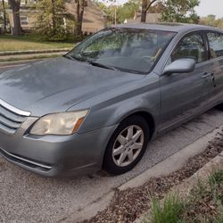 2005 Toyota Avalon