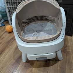 Pet pivot automatic litter box 
