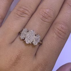 14K White Gold Diamond Ring