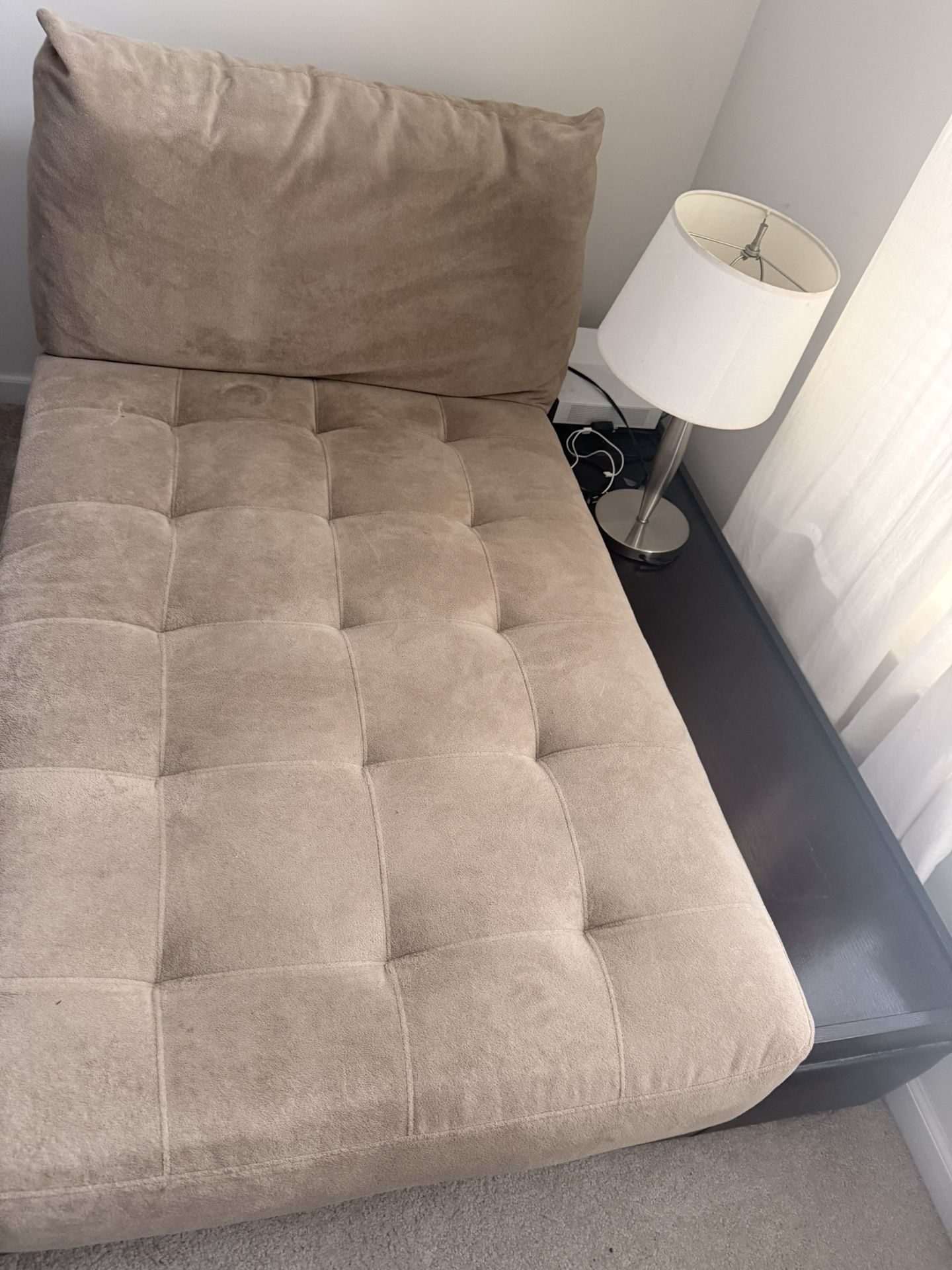 2pc Sectional Sofa + Chaise Lounge – Comfortable & Great for Basement / Media Room 