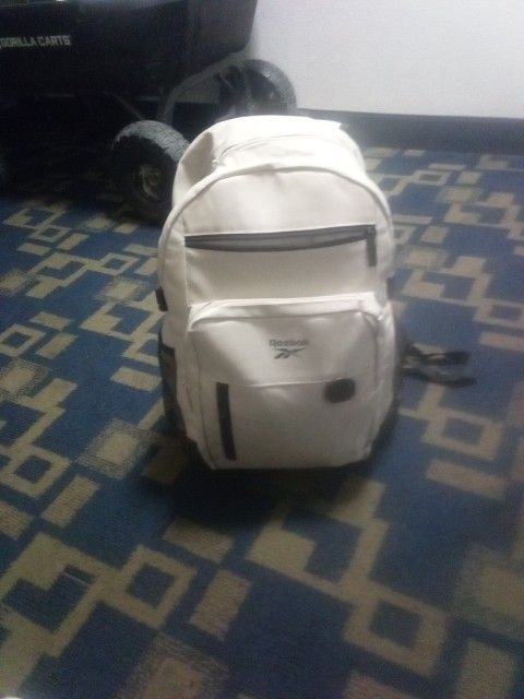 Reebok Backpack (BRAND NEW) Normally 100-115$