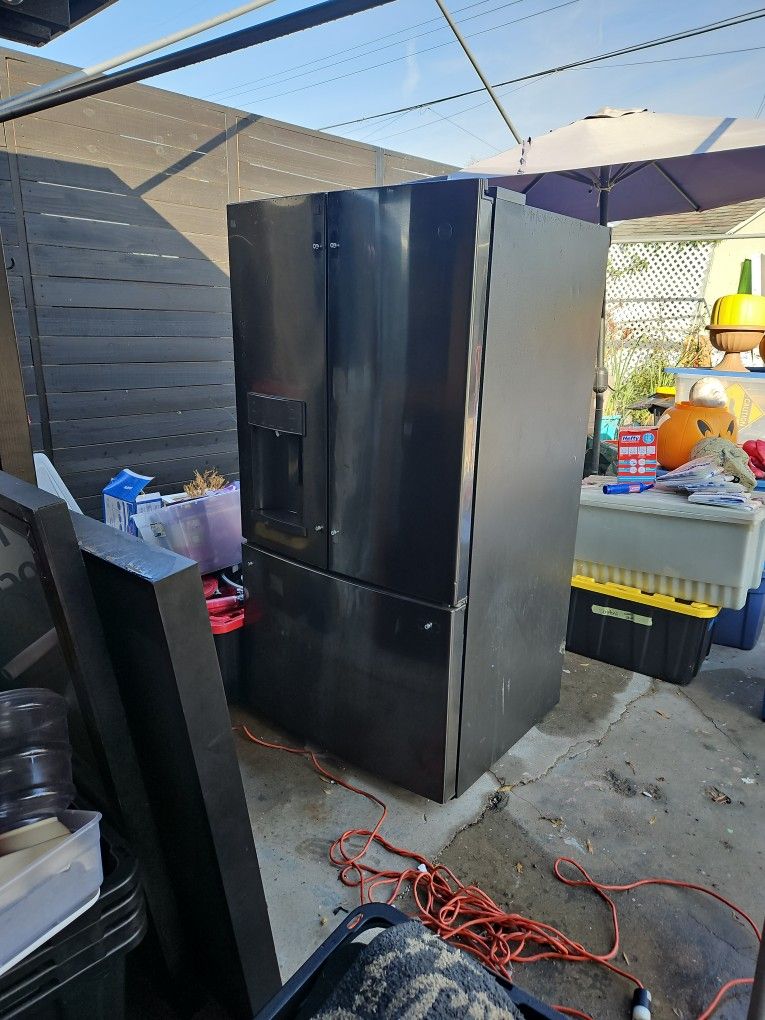 Refrigerator (Works)