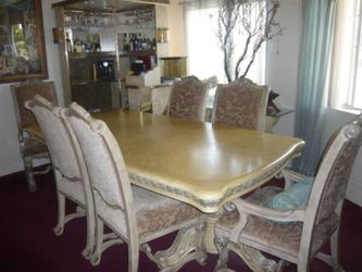 Dining room table and Chairs
