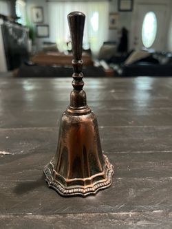 Vintage Antique AMC Avon Silver Plated Desk Dinner Hand Call Bell
