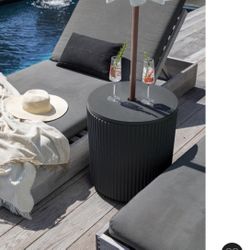 NEW In Box Large Modern Sturdy Veradek Umbrella Side Table With Wheels 
