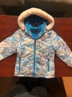 New Snozu Brand Girls (size 5) Hooded, Hypoallergenic, Warm And Cozy, Down Jacket