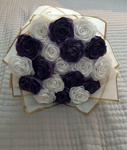message me if you want these or if you want a custom one. Selling bouquets, it could be any color. It can also have a message on it and it could have 