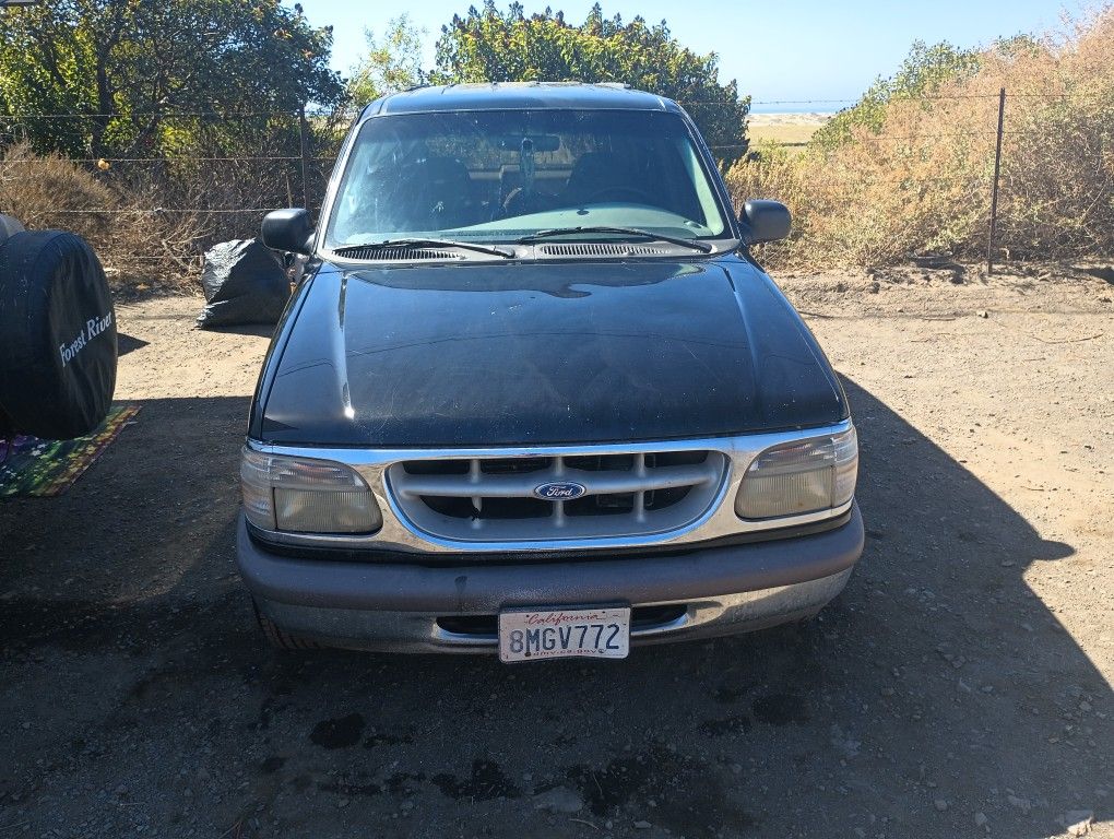 1996 Ford Explorer