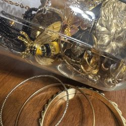 Golden Treasure Mystery Jewelry Jar