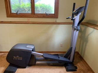 NordicTrack CX 938 elliptical trainer for Sale in Minneapolis MN