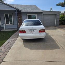 2001 Mercedes-Benz E-Class
