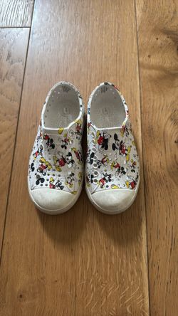 Native Disney Mickey Mouse Shoes Kids Toddler Size 9
