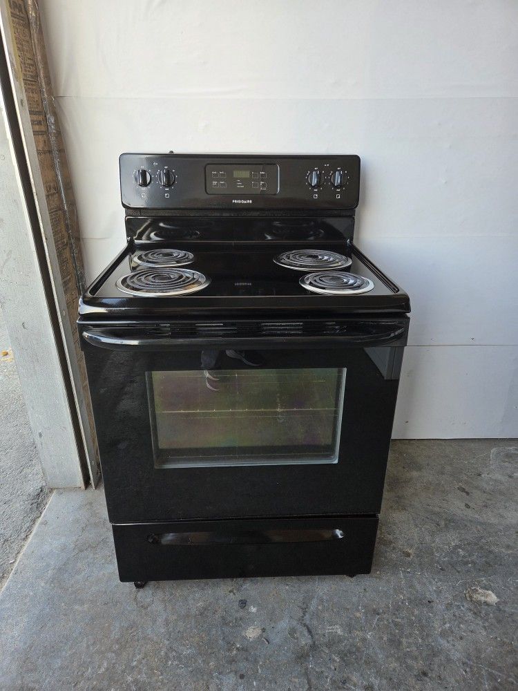 Frigidaire Electric Stove