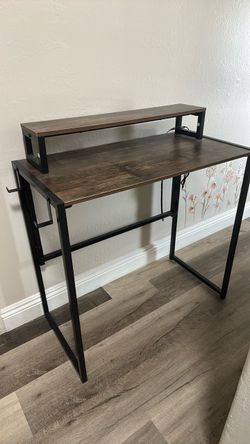 Small desk