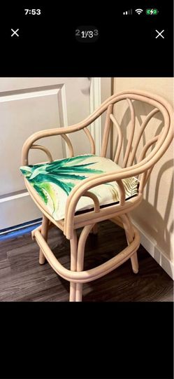 Twisted chair