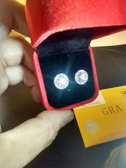 Halo Moissanite Earrings silver 2.0CT Brand new