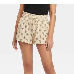 A New Day Women's Size Medium High Rise Pull-On Shorts Drawstring Beige Print