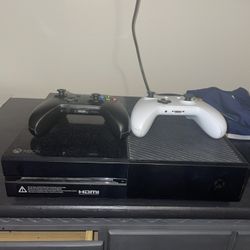 Xbox One with Gamer tag (over 20 games)