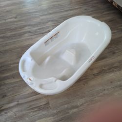 Primo Infant Bathtub